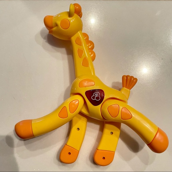 Posable giraffe smart toy - Picture 4 of 7